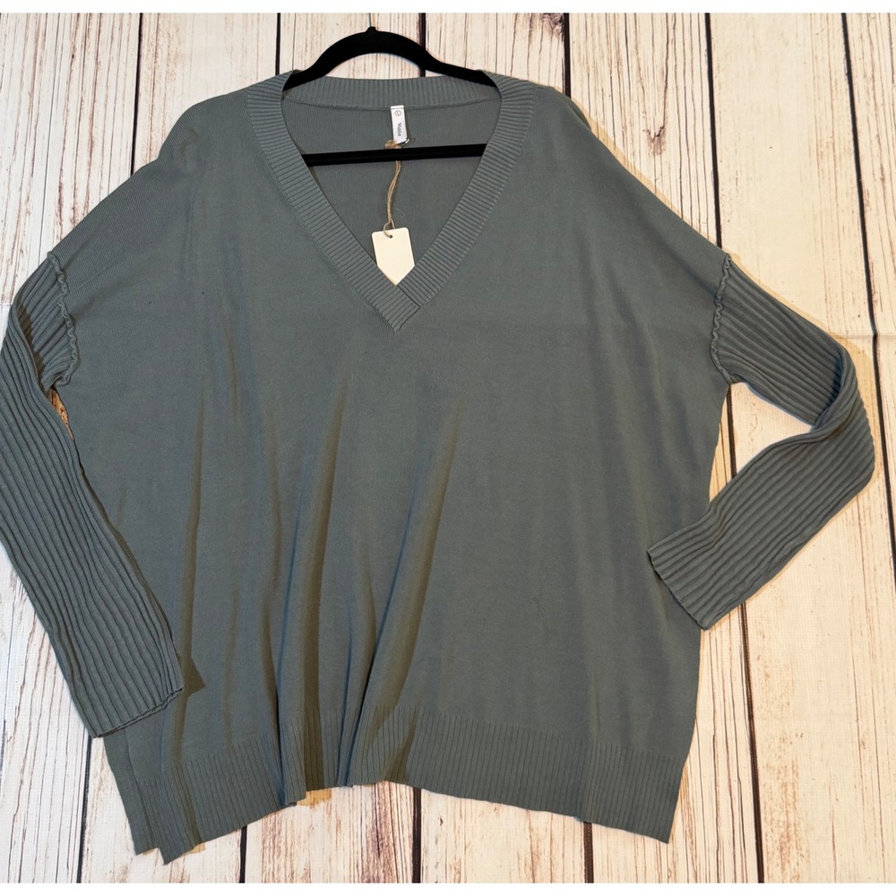 Wishlist Womens Oversized V-Neck Ribbed Sleeve Sweater Sage Green Large NWT